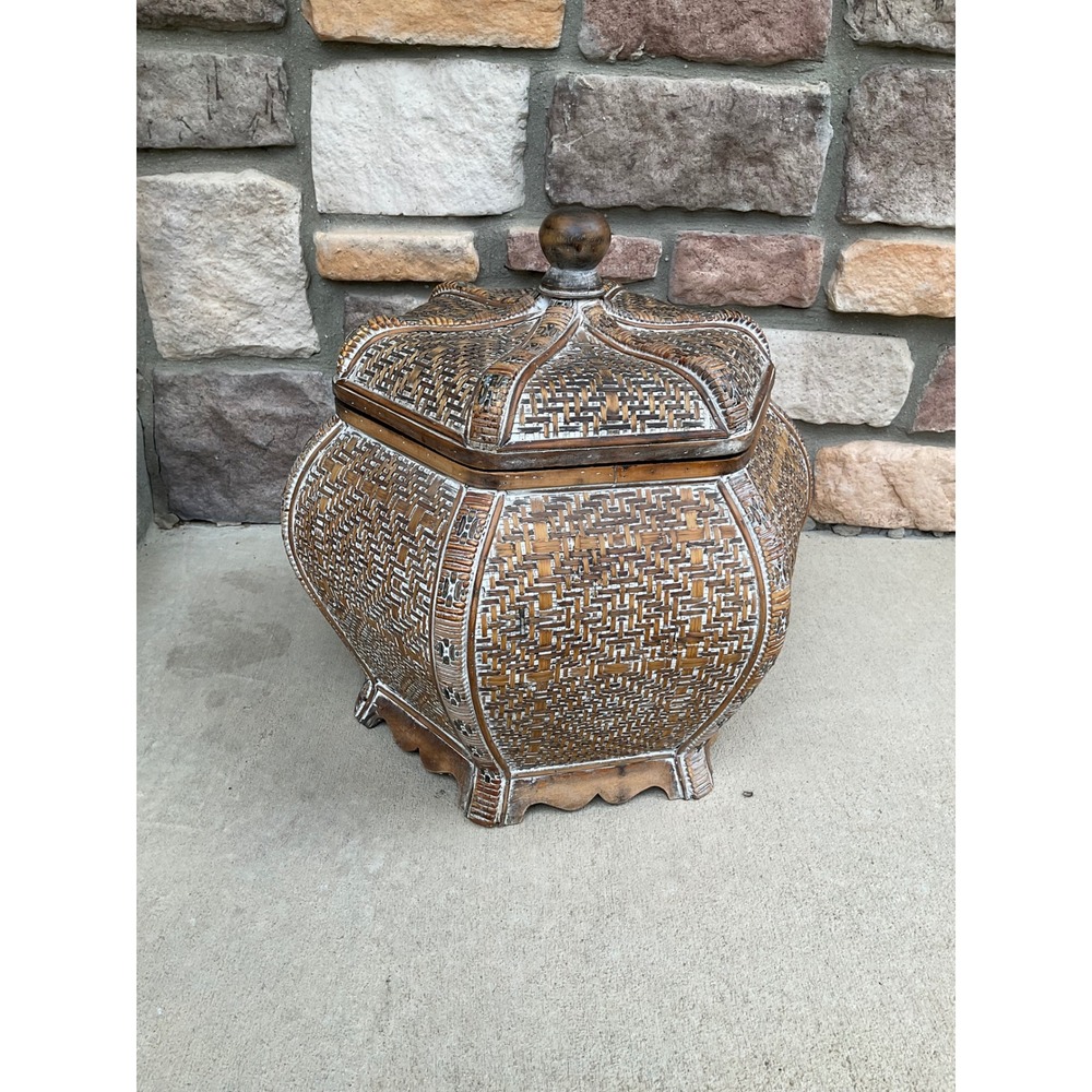 XL Vintage Woven Hexagon Storage Basket  Lid Whitewash Boho Decorative Trunk
